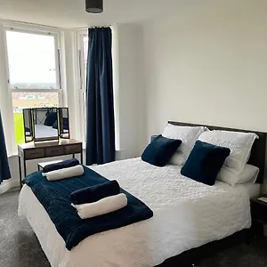 https://sandy-shoes.yorkshirehotels.net